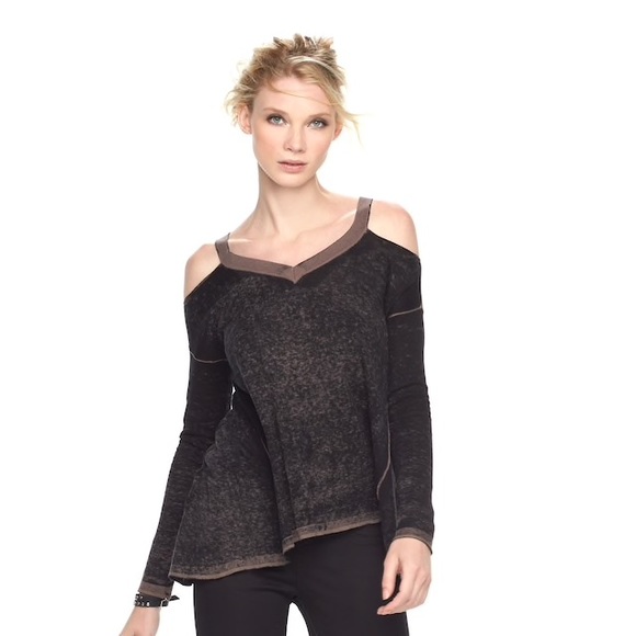ROCK AND REPUBLIC Cold shoulder mineral wash - Picture 1 of 2